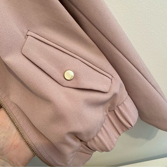 𝅺dynamite Casual Blazer Bomber with Gold Accent in Light Pastel Pink • size XS - Picture 3 of 6